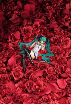 1/8 supercell feat. Hatsune Miku: World is Mine (Brown Frame)