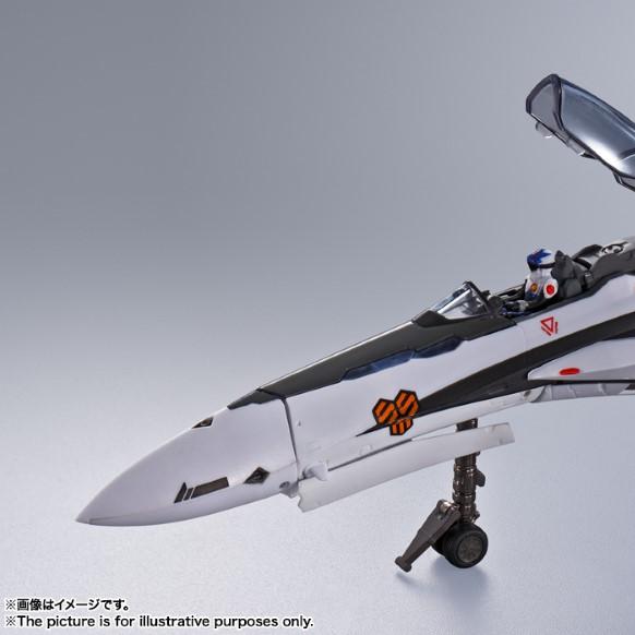 DX Chogokin VF-25F Super Messiah Valkyrie (Alto Saotome Custom) Revival Ver.