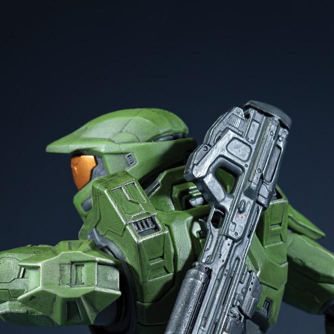 Master Chief With Grappleshot Non-Scale Figure